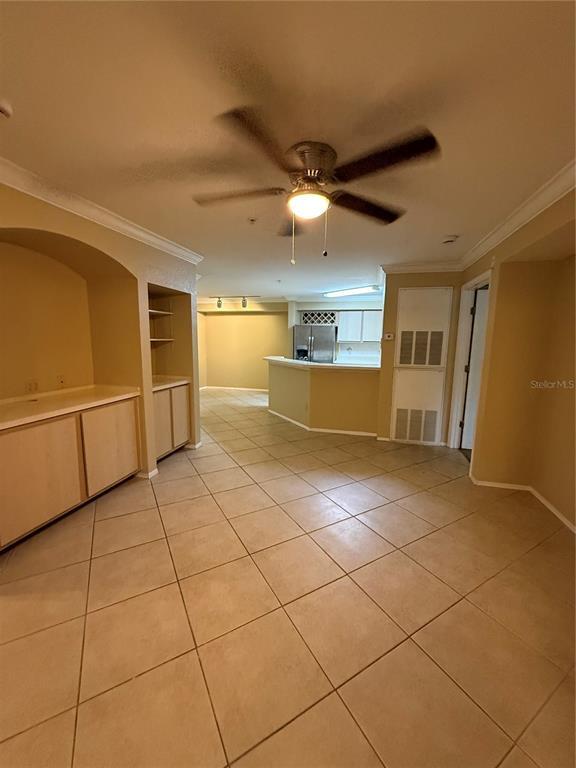 Building Photo - 827 Camargo Way