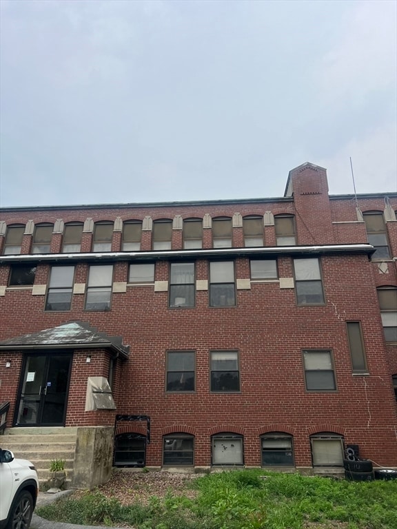 Building Photo - 145 Broad St