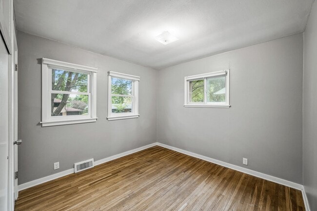 Building Photo - Gorgeous 4BR/2BA Home with Finished Lower ...