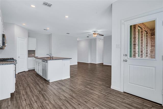 Building Photo - 5916 Pensby Dr