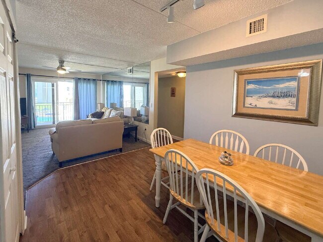 Building Photo - Furnished Tradewinds Condo!