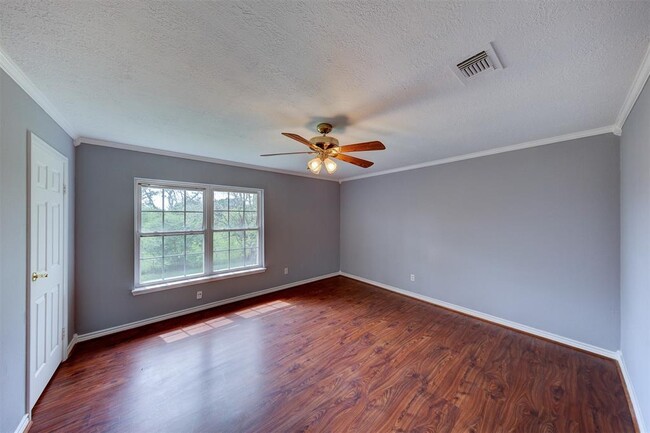 Building Photo - 263 E Castle Harbour Dr
