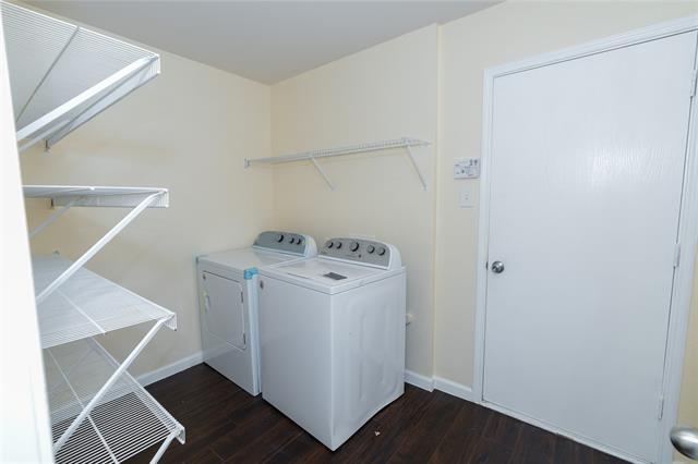 Building Photo - 1717 Shawnee Trail