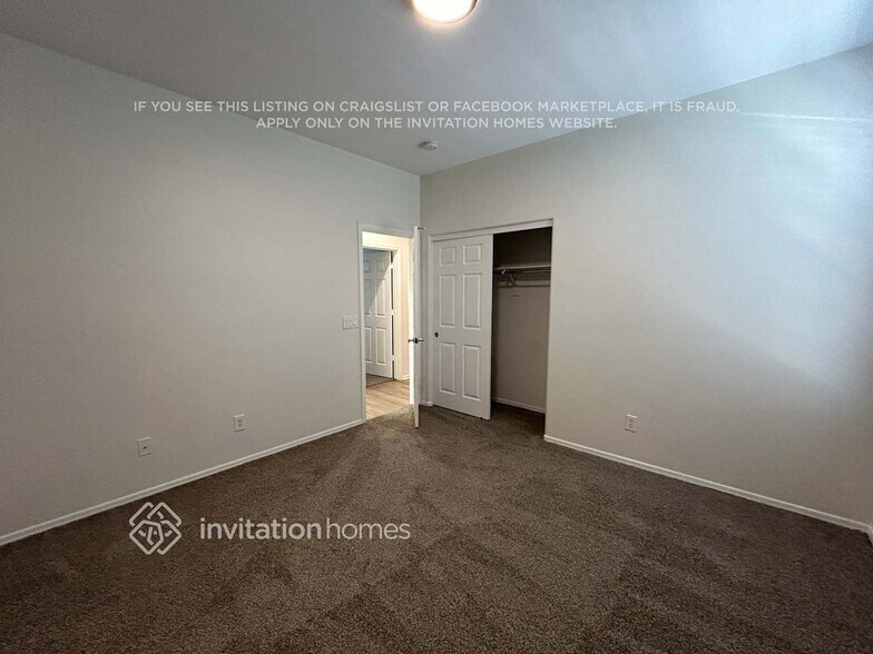 Building Photo - 16042 W Hualapai St