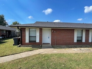 Building Photo - 1820 S 13th Pl