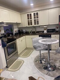 Building Photo - 105 Lake Irene Dr