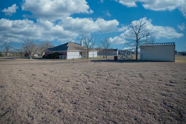 Building Photo - 6985 Meadow Ridge Cir