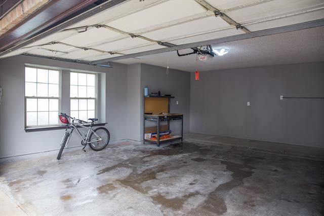 Building Photo - 200 Supreme Ct