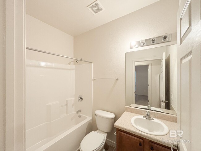 Building Photo - 12953 Churchill Dr