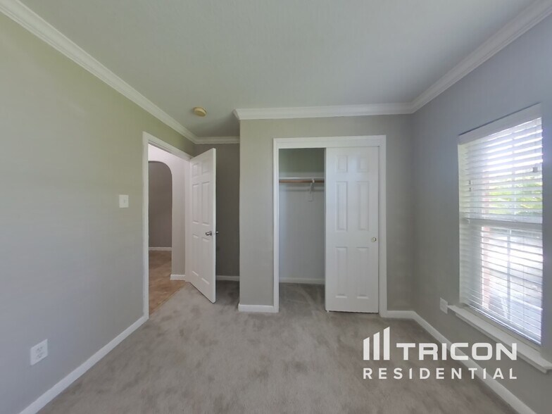 Building Photo - 21478 Olympic Forest Dr