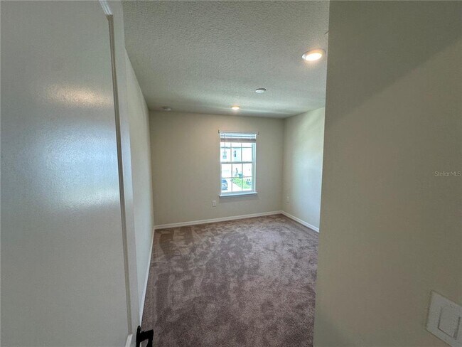 Building Photo - 10355 Parkview Reserve Ln