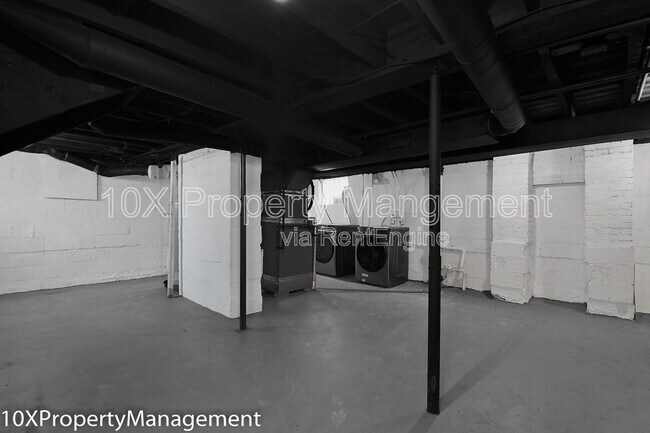 Building Photo - 2014 Floral Ave