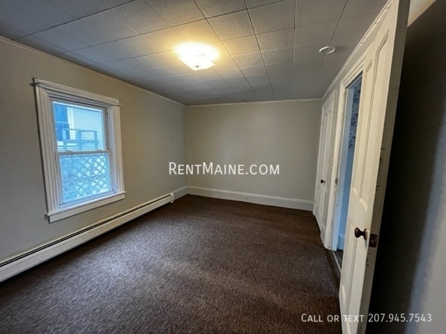 Building Photo - 703 Main St