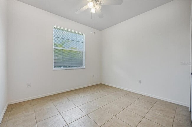 Building Photo - 520 Hollinghead Loop