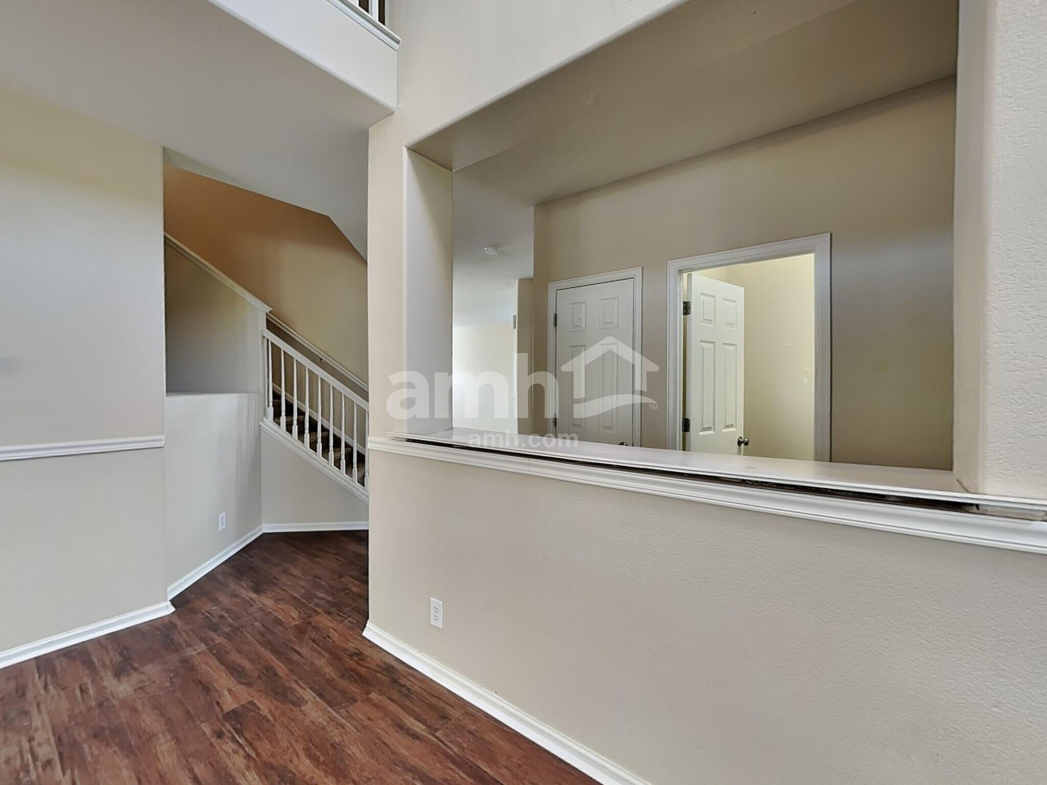Building Photo - 13725 Kearney St