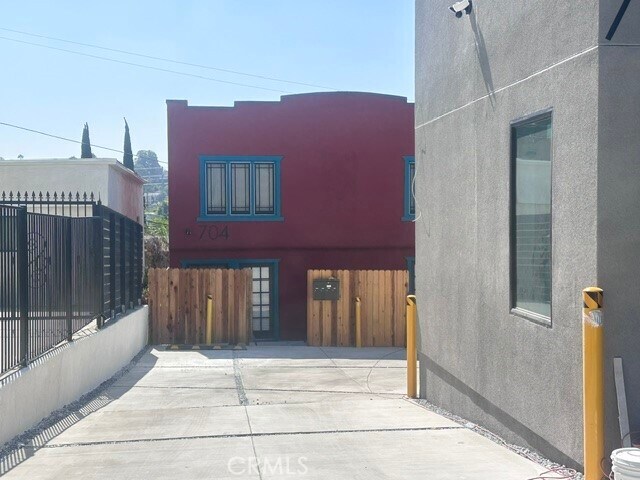 Building Photo - 704 Occidental Blvd