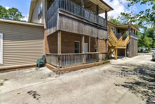 Building Photo - 5746 Marguerite Dr