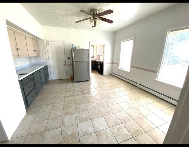 80 Warren Ave 80 Warren Ave Pawtucket RI 02860 Apartment Finder