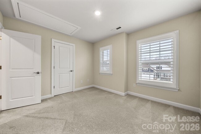 Building Photo - 17019 River Race Dr