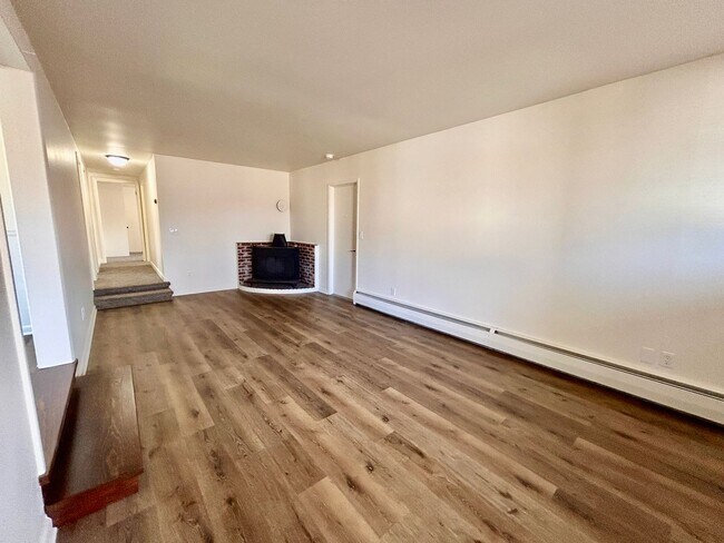 Building Photo - Charming 3 Bedroom Ephrata Home with Garage