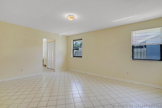 Building Photo - 1080 NW 19th Terrace