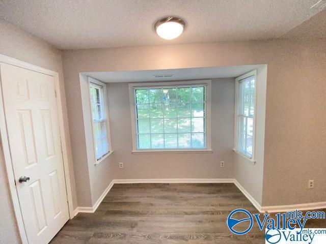 Building Photo - 208 Evalyn St