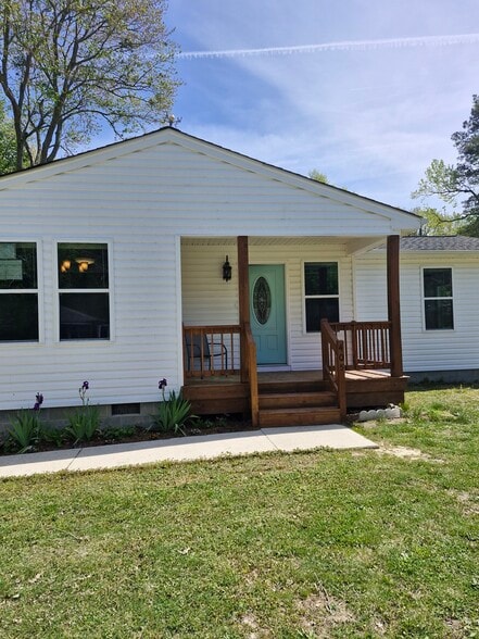 Building Photo - 405 Baptist Rd