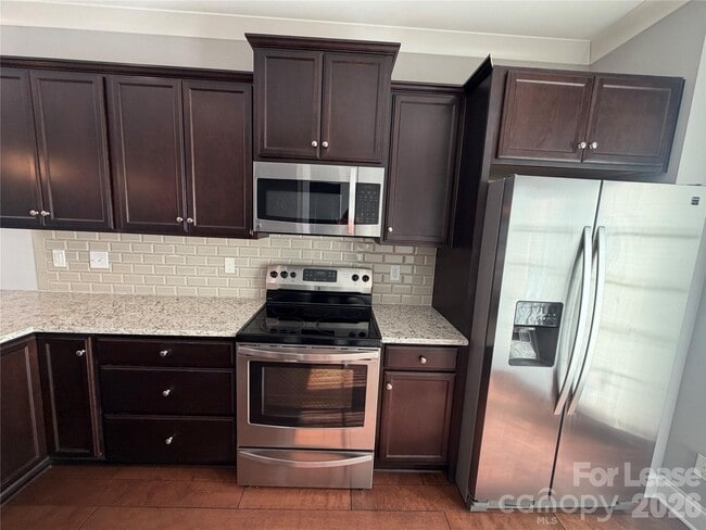 Building Photo - 29 Myrtle St