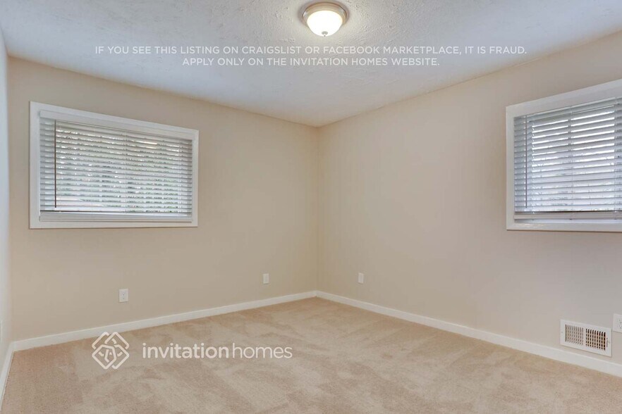 Building Photo - 992 Washington Rd