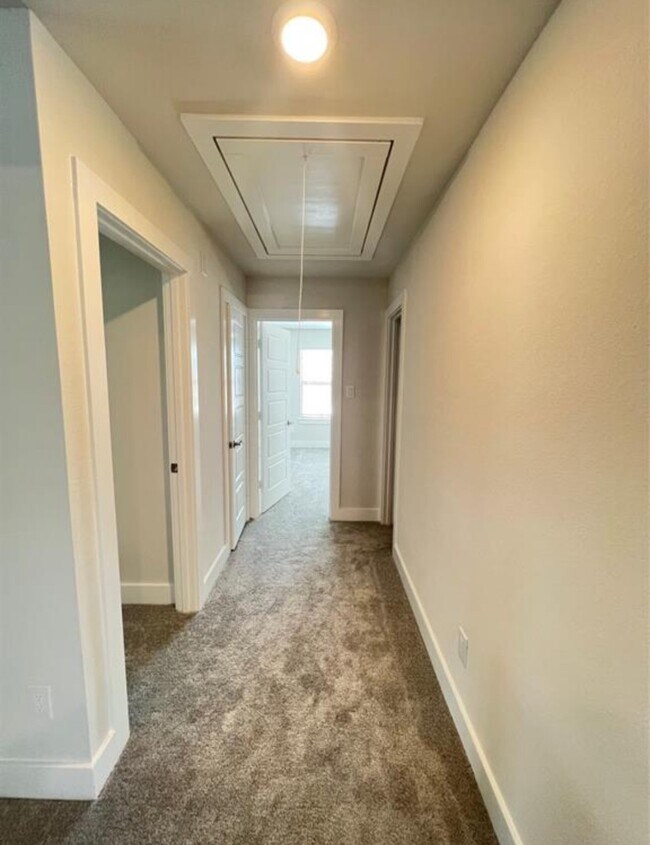 Building Photo - 17697 Tree of Heaven