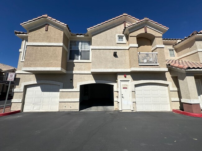 Building Photo - Beautiful 2 bedroom condo for rent.