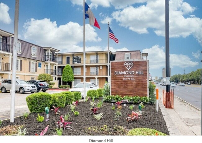 Building Photo - Diamond Hill at Westheimer