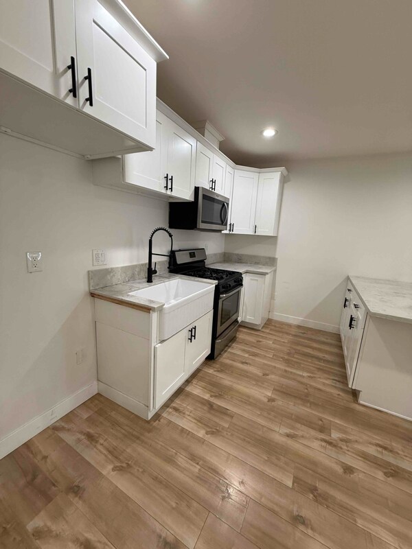 Building Photo - 4925 E San Rafael St