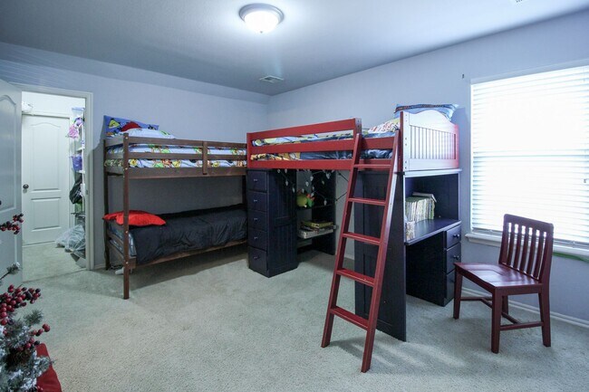 Building Photo - Spacious 5 Bedroom Home In Jenks West School District!