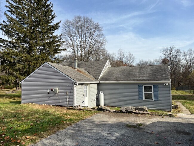 Primary Photo - 19 Bennett Rd