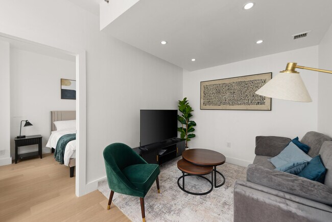 Building Photo - 19-23 Saint Marks Place-SI ID1499940P