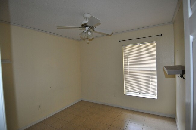 Building Photo - 3/2 Alafaya Woods Oviedo, Fl, UCF, Sorry n...