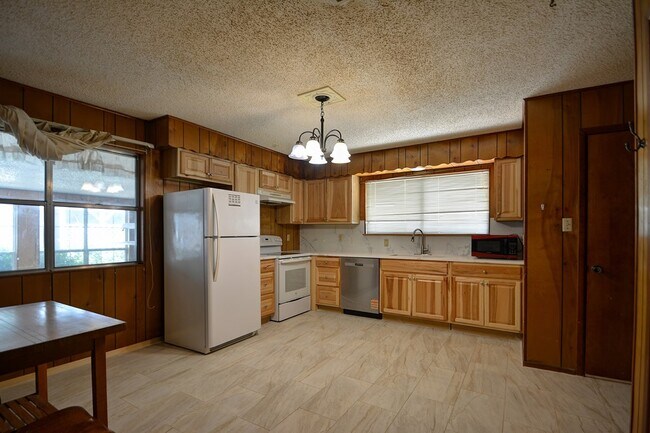 Building Photo - 111 Arizona Ash Dr
