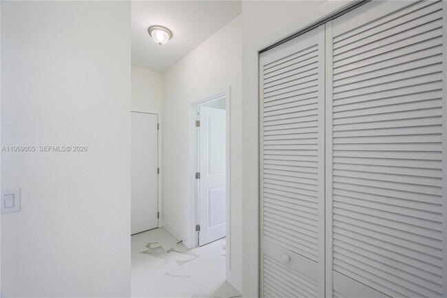 Building Photo - 32242 SW 194th Ave