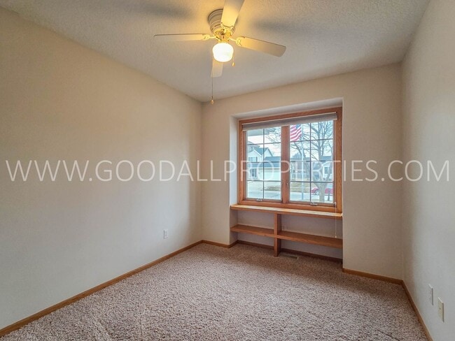 Building Photo - Spacious 5-Bedroom Ranch in the Heart of Waukee with a fenced in yard