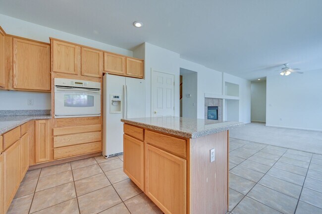 Building Photo - SW!! Southern Highlands!!! 4 Bedrooms!!!  ...