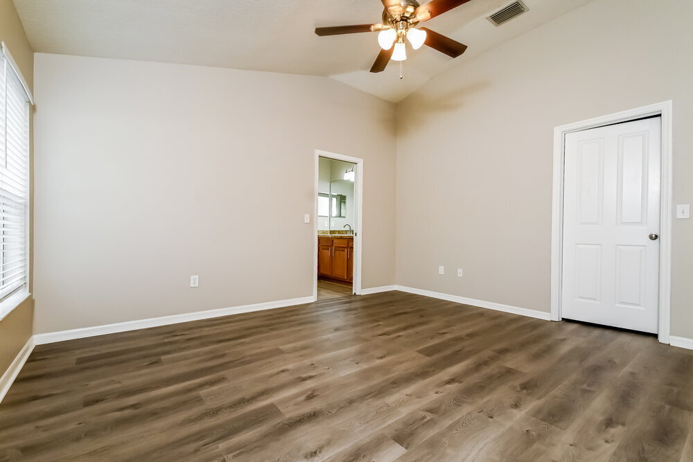 Building Photo - 315 Delwood Breck St