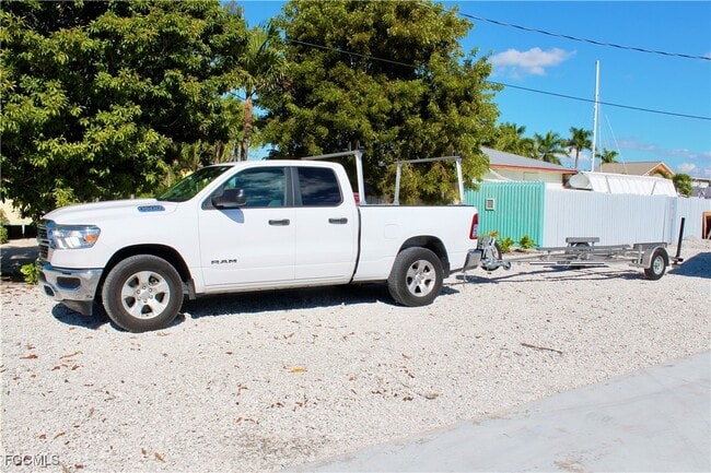 Building Photo - 2744 Sanderling Ct