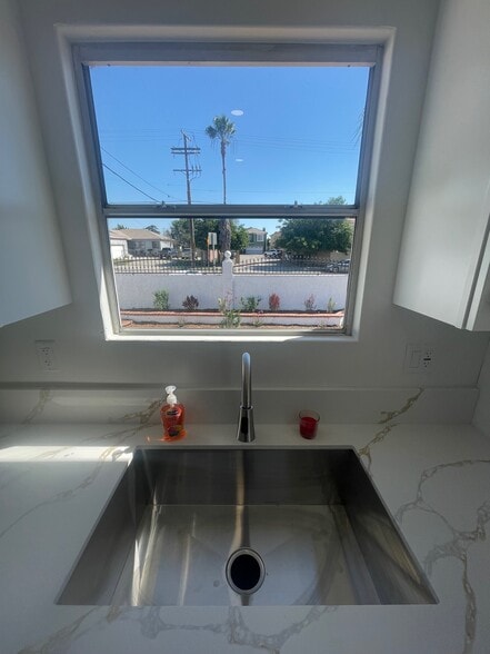 Building Photo - 14519 Fox St