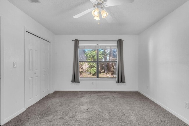 Building Photo - Charming 2 Bedroom Florida Cottage in Convenient Location!!