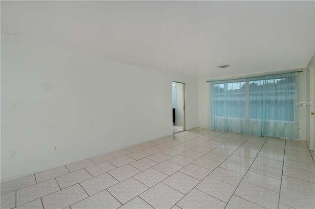 Building Photo - 1600 Cardinal Ln
