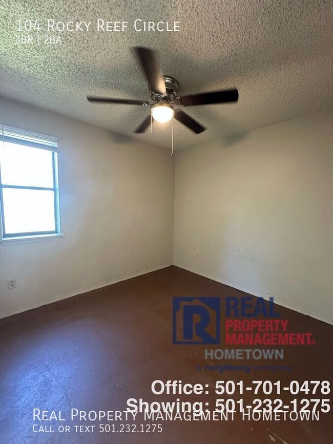 Building Photo - 104 Rockyreef Cir