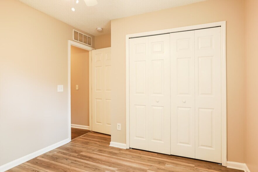Building Photo - 9366 Daniel's Mill Dr