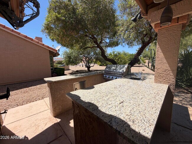 Building Photo - 9418 W Tonto Ln