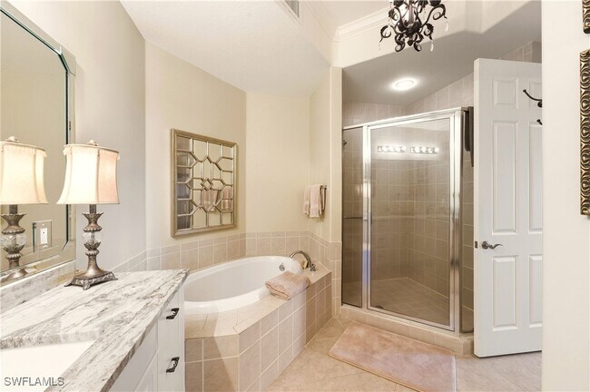 Building Photo - 10731 Mirasol Dr